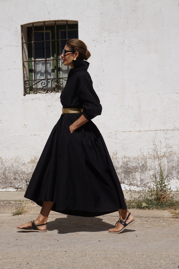 Elegant White Cotton Maxi Dress